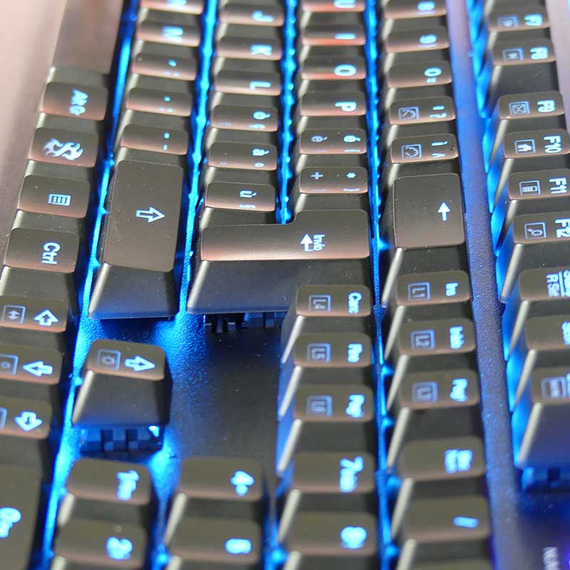 1° Contest Giveaway - Vinci una tastiera meccanica Sharkoon SGK3 5 sharkoon skiller sgk3 tasti meccanici