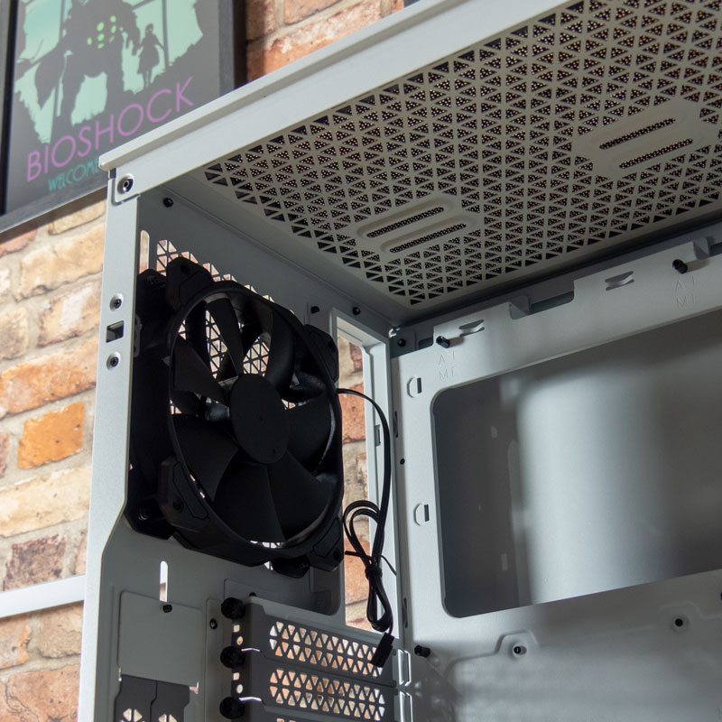 CORSAIR 4000D - RECENSIONE 19 Interno posteriore 4000D