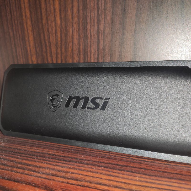 MSI Vigor GK71 Sonic: la recensione 3 poggiapolsi msi vigor gk71 sonic